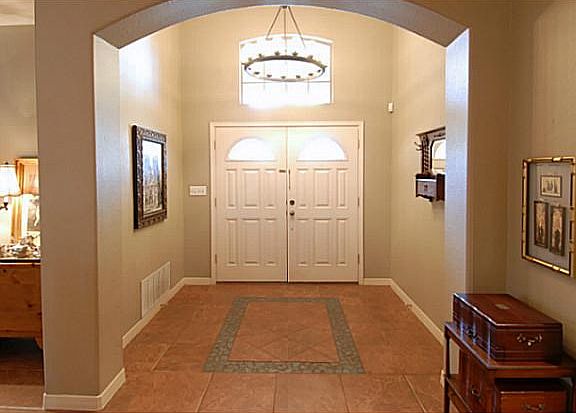 3rd image of 612 Willow Brook Way