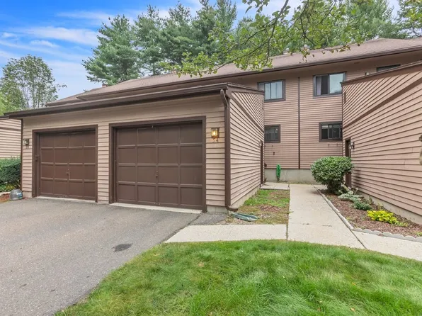 54 Wynwood Dr #54, Enfield, CT 06082