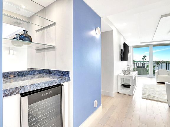 4th image of 1801 S Flagler Drive #508