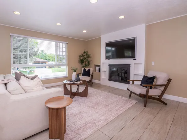 6123 S Rodeo Ln, Salt Lake City, UT 84121