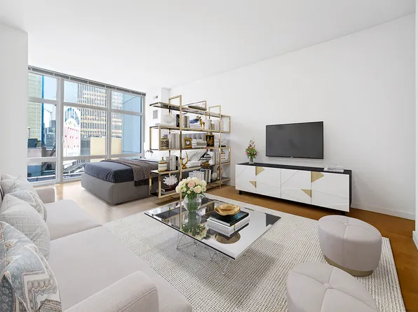1600 Broadway APT 17F, New York, NY 10019