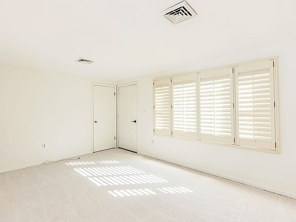 3rd image of 4 Burlington Road