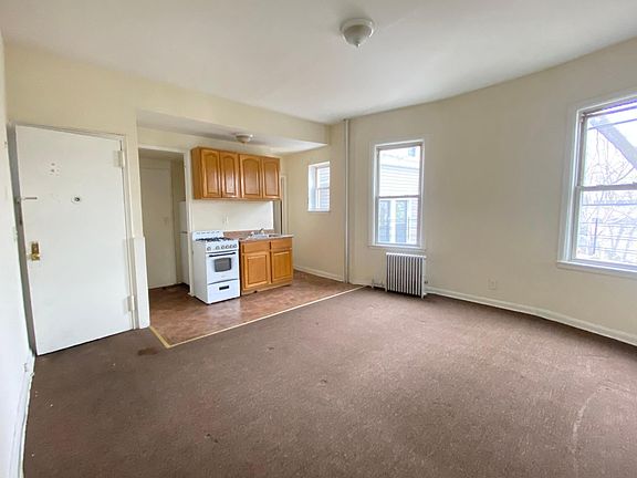 2nd image of 159 Warburton Ave #1B