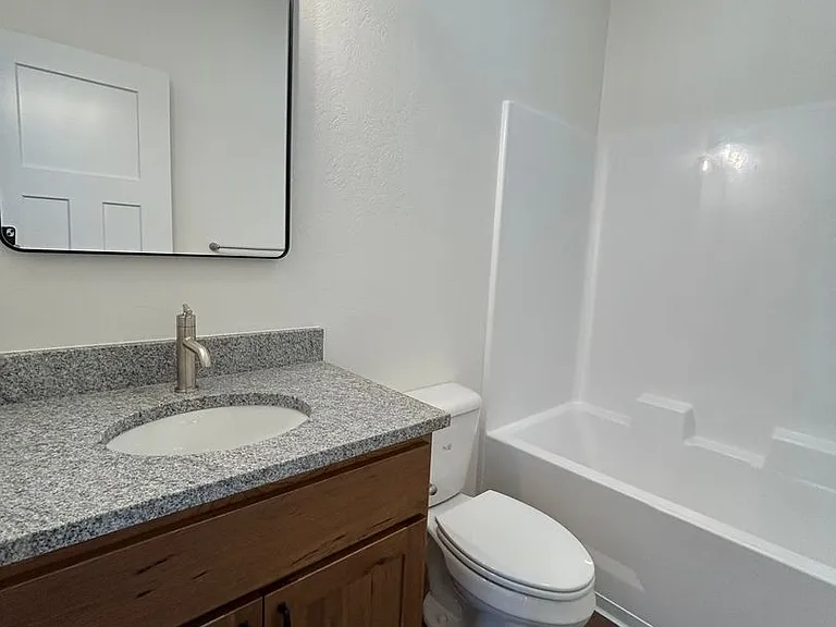 203 Amusement Ave — Photo 24