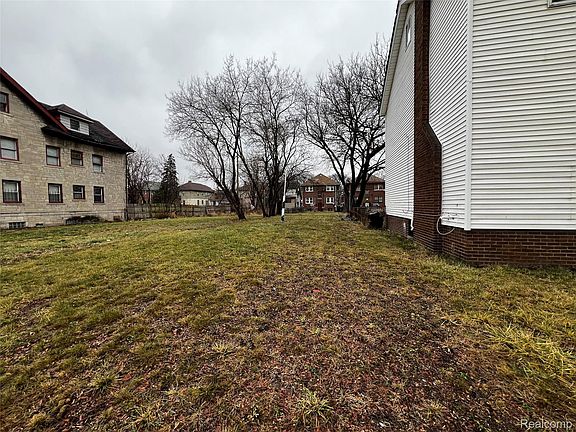 5th image of 5180 Webb St