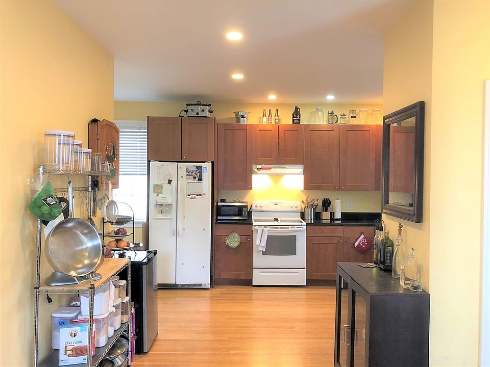 1st image of 42 Newbern Ave #1