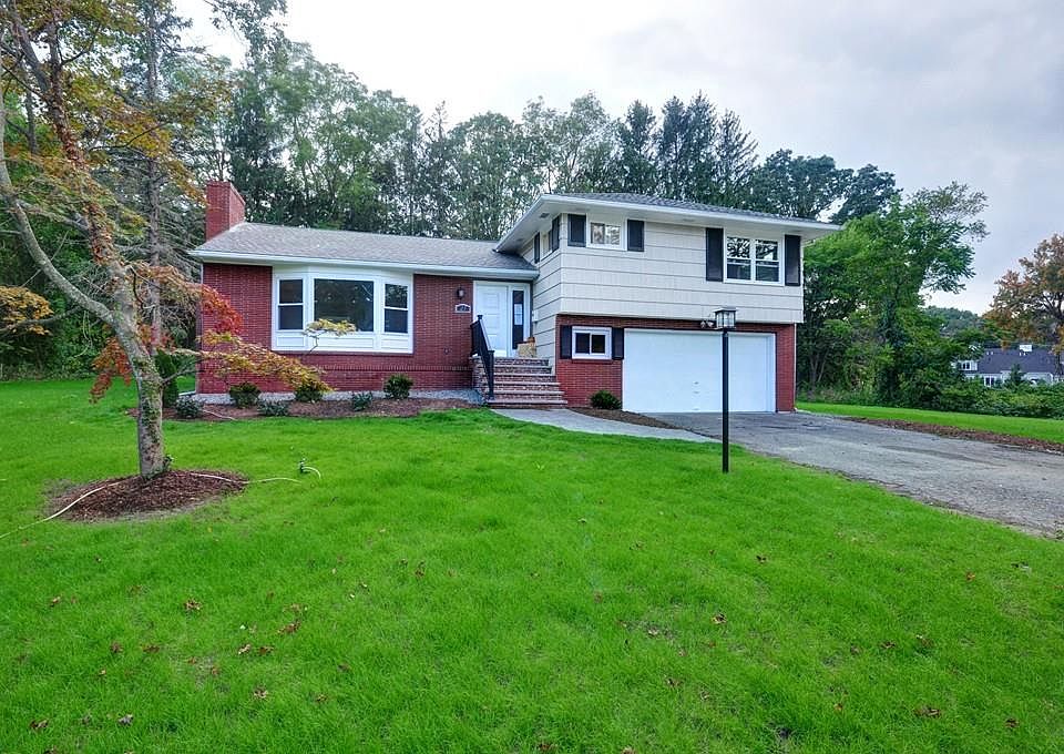 1st image of 27 Kirkland Dr