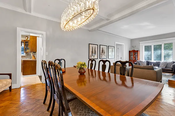 Sold by Remax Edge | media 11