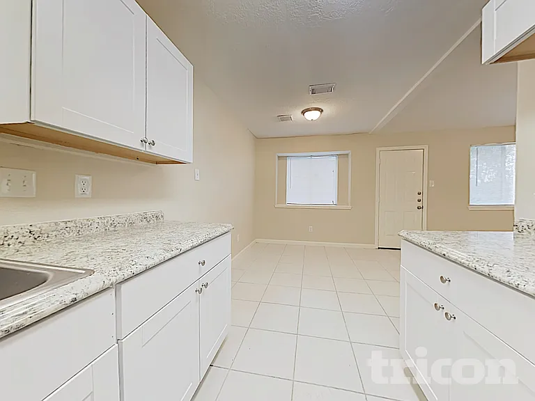 3446 Edgecreek Dr — Photo 12