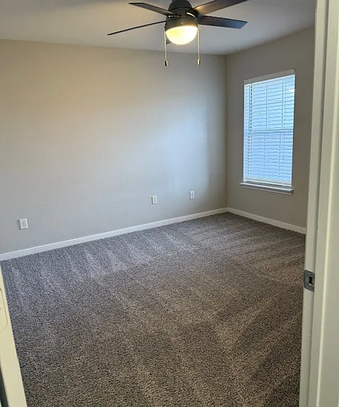 Wyndham Apartments — Photo 18