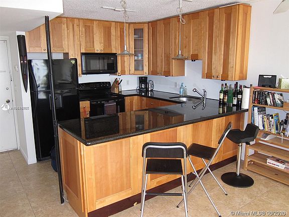 3rd image of 401 Ocean Dr APT 310