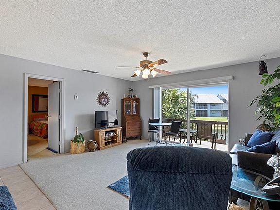 5th image of 2632 Hidden Lake Dr N Unit F