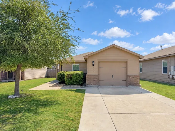 332 Farmer Ln, Jarrell, TX 76537
