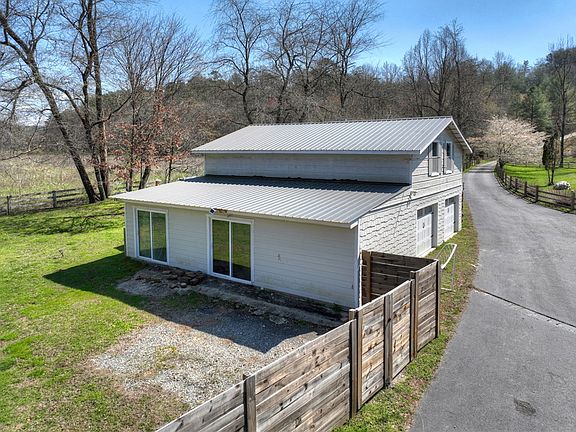 101st image of 291 Kyle Arp Rd