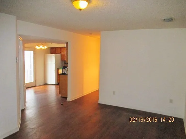 6418 Venango Dr — Photo 6