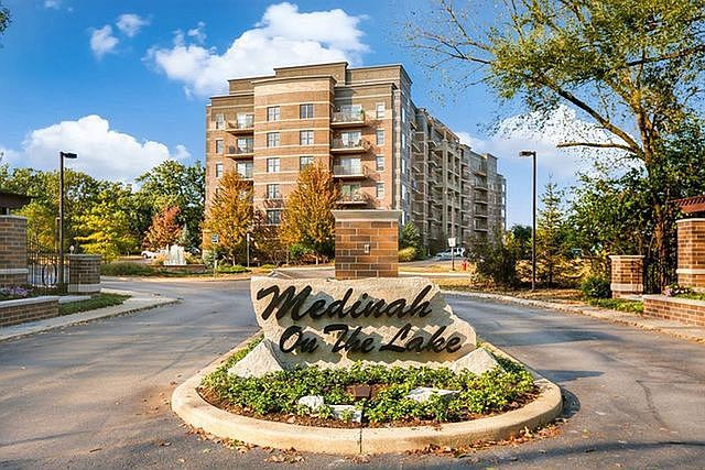 1st image of 120 Lakeview Dr APT 324