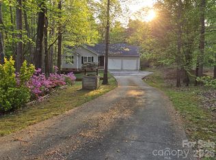 146 Misty Spring Rd, Troutman, NC 28166