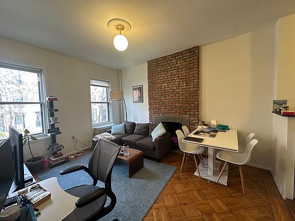 2nd image of 88 Joralemon St #2