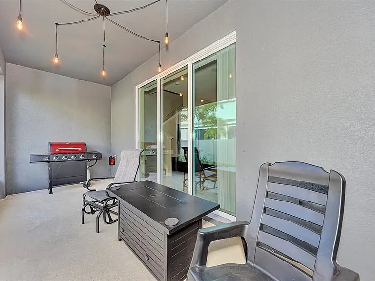 8652 Ice Wine St — Photo 15