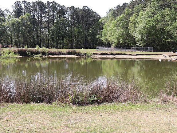 4th image of 1650 Ebenezer Road