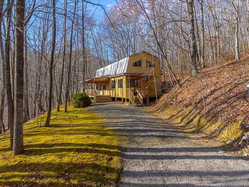 1st image of 348 Laurel Dr