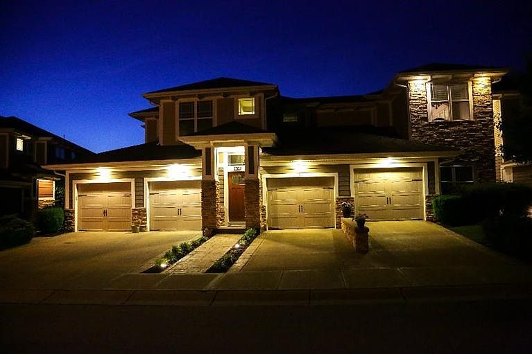 1st image of 400 Riverpointe Dr Unit 3