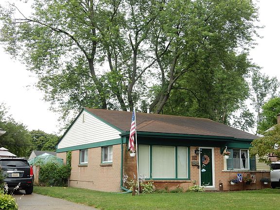 4th image of 30491 Steinhauer St