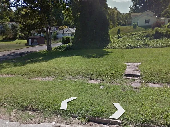 1045 Arkansas, Helena, AR 72342