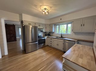 85 Quinapoxet Ln, Worcester, MA 01606