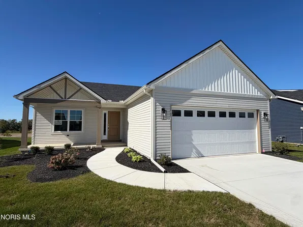 1335 Limerick Ln, Waterville, OH 43566