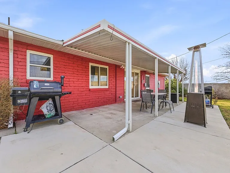 2885 Lorna Dr — Photo 19