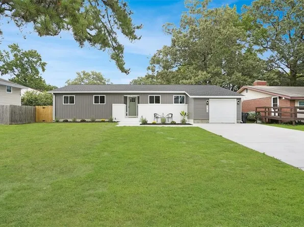3760 Harton Rd, Virginia Beach, VA 23452