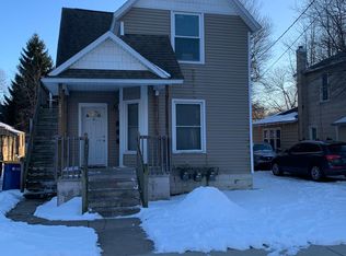 112 Sweet St NE APT 1, Grand Rapids, MI 49505