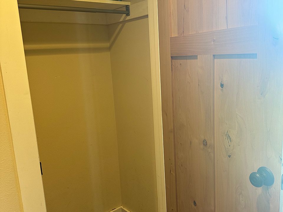 Coat closet