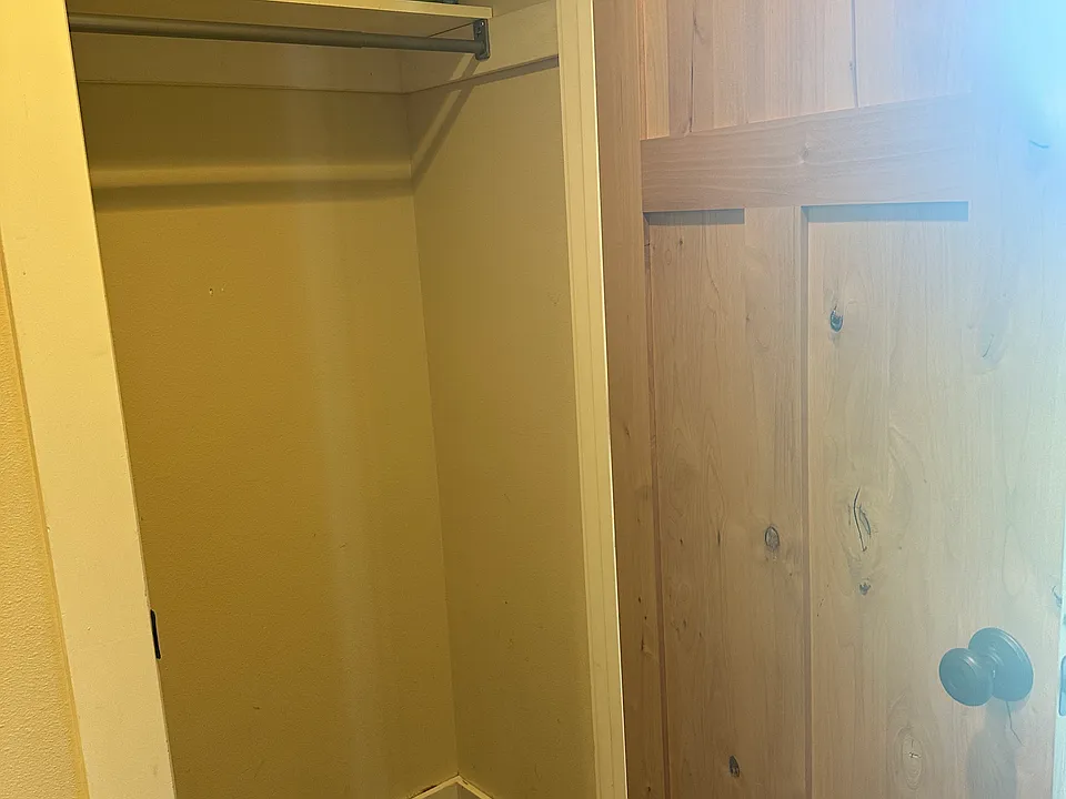 Coat closet