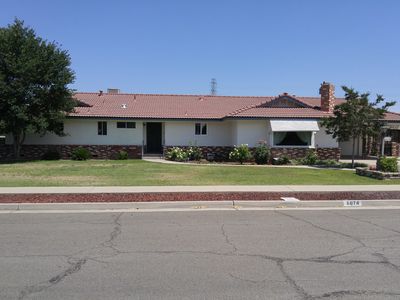 6874 E Lane Ave, Fresno, CA, 93727