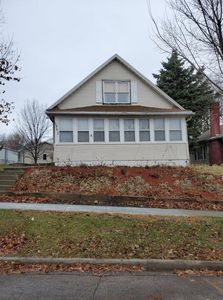 3942 9th St, Des Moines, IA, 50313