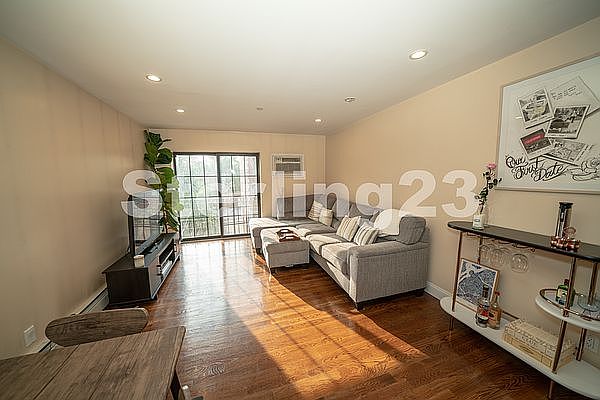 1st image of 3113 23rd St #4F