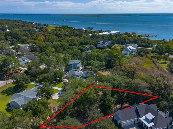 204 Joshuas Way, Southport, NC 28461