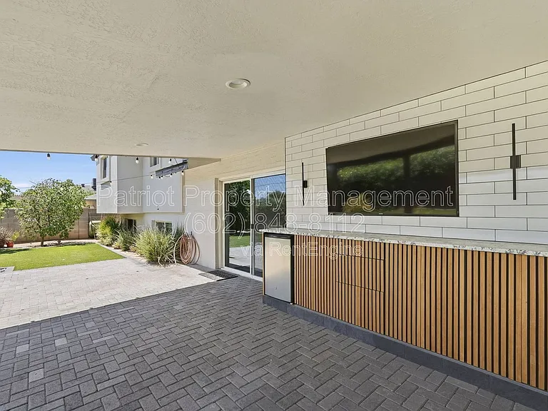 207 E El Caminito Dr — Photo 33