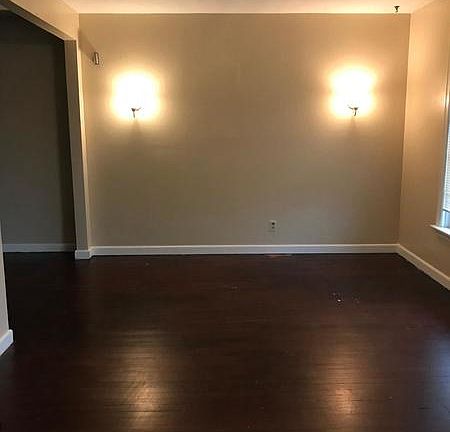 3rd image of 1214 Yukon Dr
