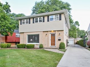 1012 Frances Pkwy, Park Ridge, IL 60068