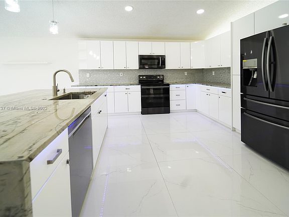 2nd image of 28630 SW 174th Ave