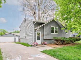 205 Greenhaven Rd, Council Bluffs, IA 51503