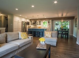 2565 N 128th St, Brookfield, WI 53005