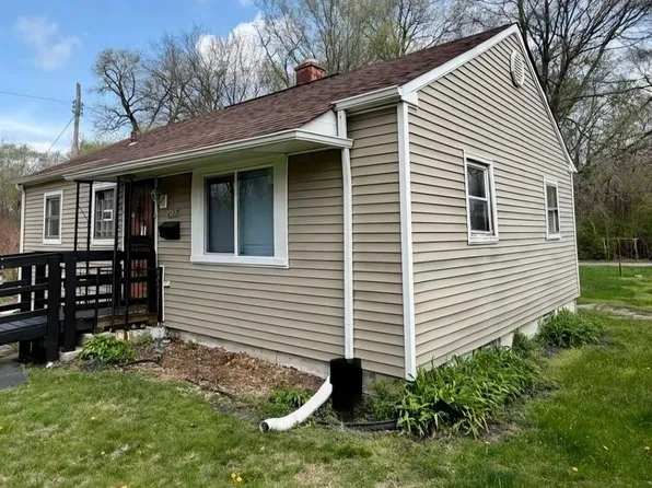2147 Pennsylvania St, Gary, IN 46407