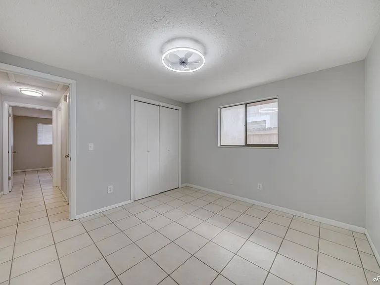 1125 Bradley Cir — Photo 12