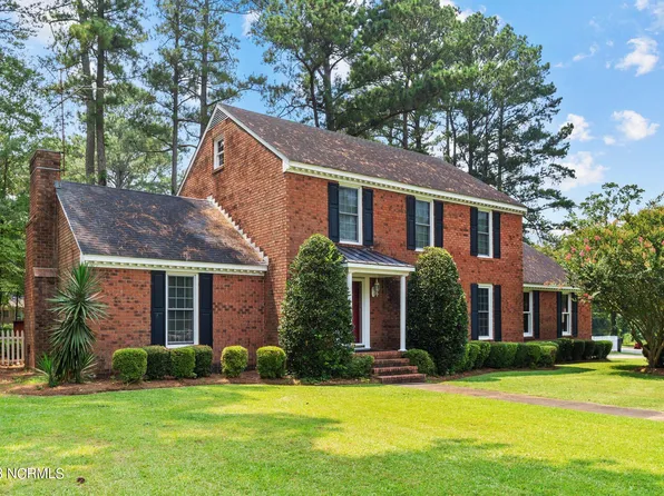 2814 Brookhaven Drive, Kinston, NC 28504