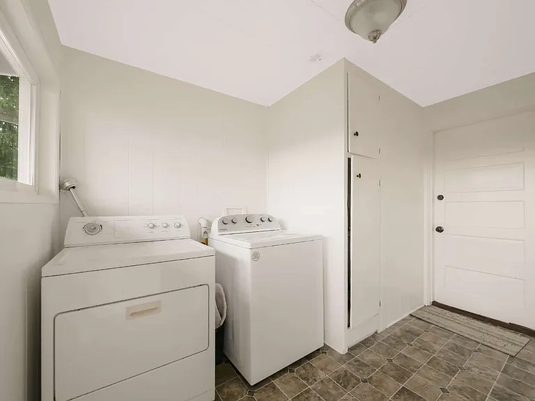 3615 Colby Ave — Photo 16