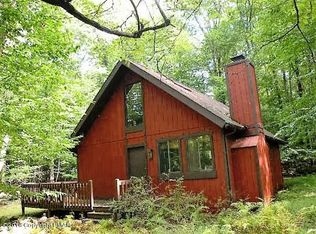125 Fawn Rd, Pocono Lake, PA 18347